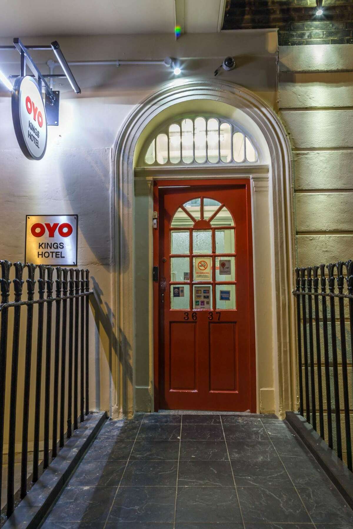 OYO Kings Hotel London Eksteriør bilde